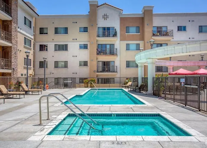 Charming 2Br2Ba Home Near Downtown La And Walkable Amenities